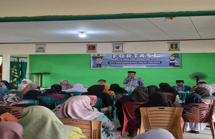  MTs Muhammadiyah Pulau Punjung Gelar Rapat Awal Tahun Untuk Membangun Sinergi Orang Tua dan Siswa 